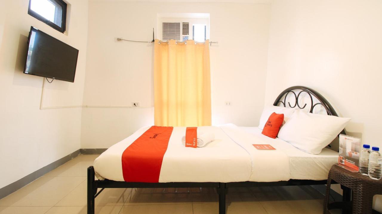 Reddoorz Plus @ Jardin Suites Guadalupe Nuevo Mandaluyong Kültér fotó